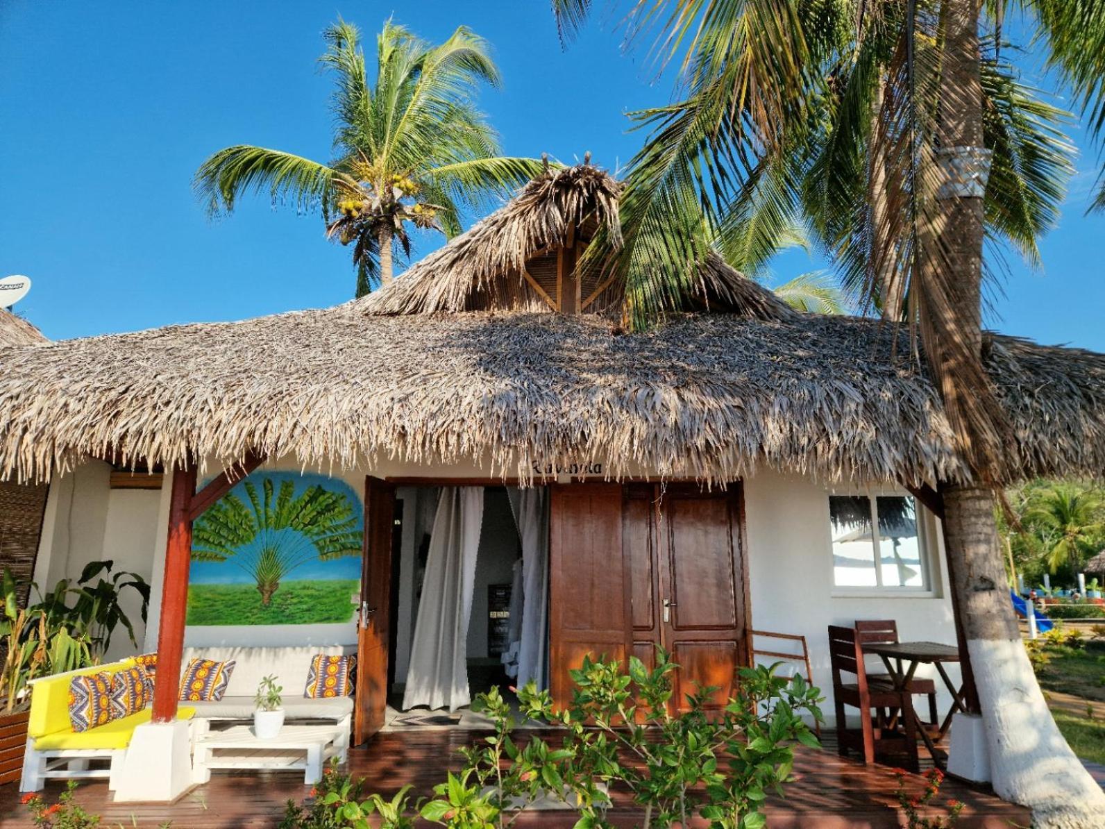 Long Beach Resort, Nosy-Be Buitenkant foto